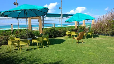 Villa El Tayar 1 — seafront garden