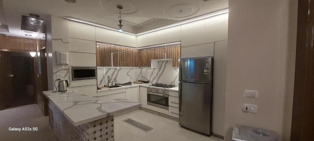 فيلا الطيار 1 — kitchen